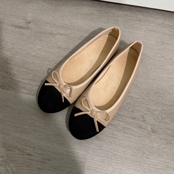 Khaki with black ballet flat shoes - Picture 4 of 5